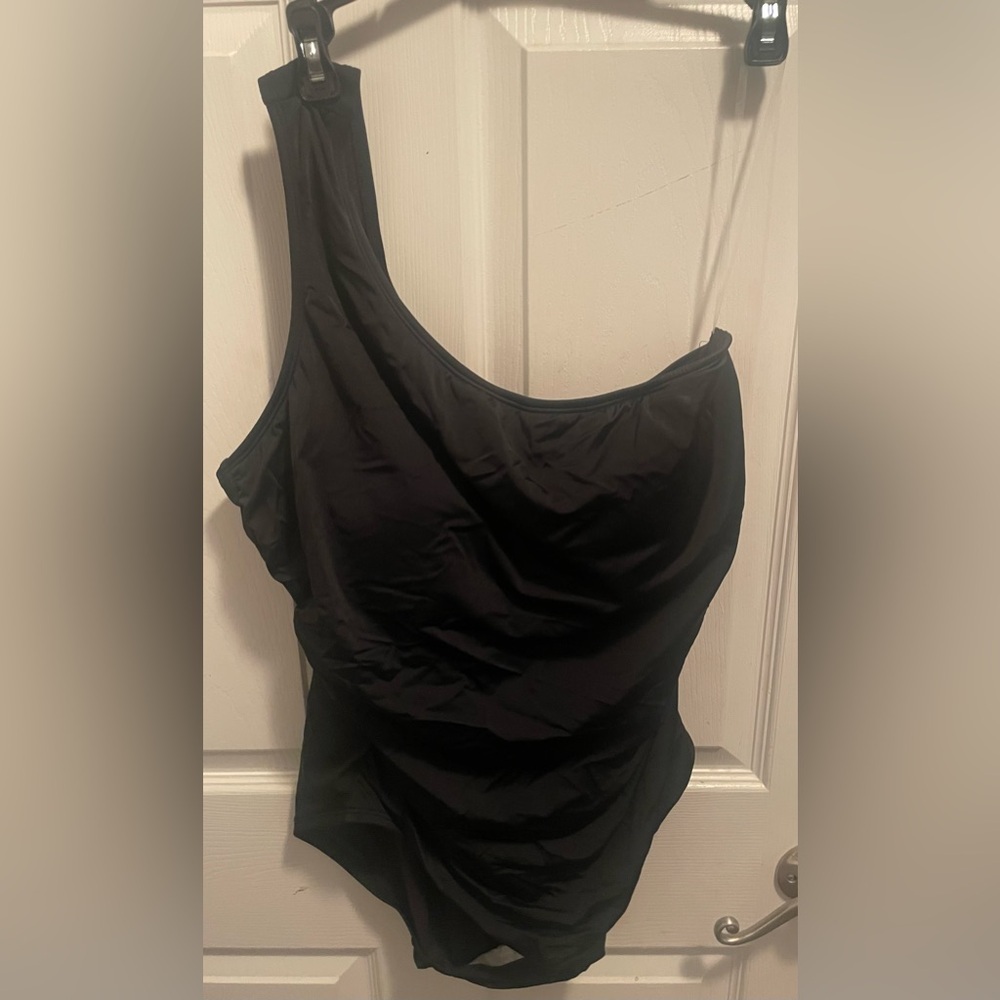 Time and Tru one piece swimsuit. NWT!